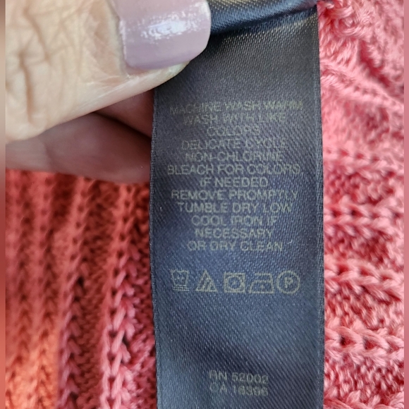 Liz Claiborne Coral V-Neck Sweater - Picture 4 of 8